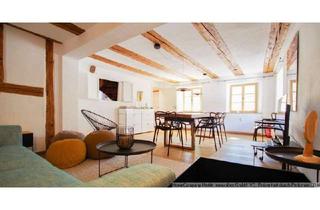 Immobilie mieten in 79104 Herdern, ***Stilvoll & sehr hochwertig eingerichtet! Wunderschöne, sanierte Maisonette im tollen Altbau fü...