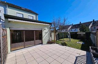 Haus kaufen in 95448 Bayreuth, Bayreuth - Reiheneckhaus in Bayreuth mit zwei Gargen, schöne ruhige Lage