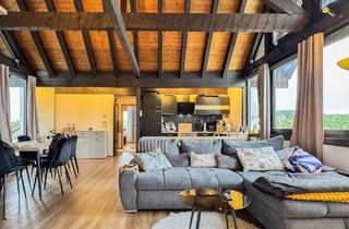 Einfamilienhaus kaufen in 53894 Mechernich, Mechernich - Charmantes Einfamilienhaus mit großem Garten und Pool für die ganze Familie in Mechernich-Holzheim