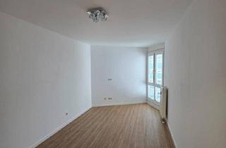 Wohnung kaufen in 65195 Wiesbaden, Wiesbaden - Freie & frische renovierte 1 Zimmerwohnung provisionsfrei