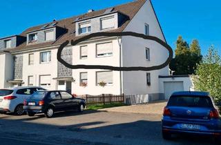 Wohnung kaufen in 51467 Bergisch Gladbach, Bergisch Gladbach - Drei-Zimmer-Küche-Diele-Bad-Balkon in Köln-Dünnwald