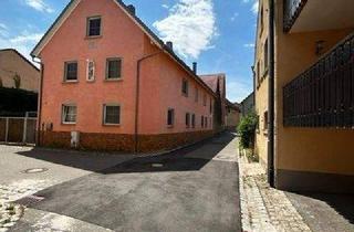 Bauernhaus kaufen in 97253 Gaukönigshofen, Gaukönigshofen - Großes Bauernhaus mit zwei Wohnungen, Innenhof und großer Scheune !