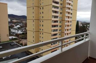 Wohnung kaufen in Gießener Straße 15, 64646 Heppenheim, Helle 2-Zimmer Wohnung im 8. OG mit Balkon in Heppenheim, Umbaufähig