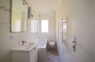 Wohnung kaufen in 13587 Spandau, Bezugsfreie, modernisierte Wohnung mit Balkon zum grünen Innenhof in Hakenfelde