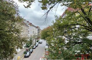 Wohnung kaufen in 10317 Lichtenberg, 2 Zimmer Altbauwohnung mit Balkon, zwischen Rummelsburg und Lichtenberg