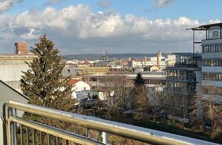 Wohnung kaufen in 01159 Löbtau-Süd, Wo Licht den Raum erfüllt – mit Blick über Dresden, bezugsfreie Dachgeschosswohnung