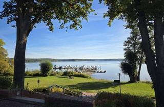Wohnung kaufen in Hermann-Niemann-Straße 4 a, 19395 Plau, Erdgeschoßwohnung mit Terrasse und Carport am Plauer See