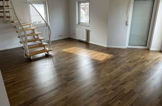 Wohnung mieten in Geschwister-Scholl-Platz 13, 63741 Nilkheim, Moderne 3-Zimmer Maisonette-Wohnung mit 2 Balkone TG EBK