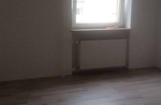 Wohnung mieten in Rheingärtenstraße 17, 68199 Neckarau, Stilvolle 5-Zimmer-Wohnung mit Terasse in Mannheim