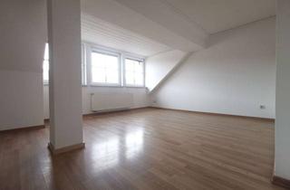 Wohnung mieten in Oranienstr., 06844 Innenstadt, schöne 2-Raum-Wohnung im DG mit EBK