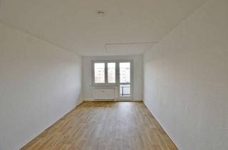 Wohnung mieten in John-Schehr-Straße 16, 06526 Sangerhausen, sanierte 5-Raum-Wohnung, 3 Kinderzimmer, II. Etage mit Badewanne und Balkon! Bezug sofort möglich!