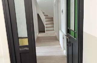 Wohnung mieten in Handschuhsheimer Landstraße 47, 69120 Handschuhsheim, Sanierte Dachgeschosswohnung in bester Lage (ab 01.03.2026)