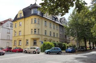 Wohnung mieten in Alexanderstraße 11, 08058 Pölbitz, Ab 01.03.26!!!Schöne 2-Raum-Wohnung in Kulturdenkmal! 1. DG, Bad mit Wanne, offener Kochbereich und