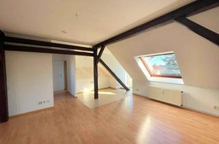 Wohnung mieten in Halberstädter Straße 26, 06449 Aschersleben, Wohntraum unterm Dach mit Balkon & Holzbalken