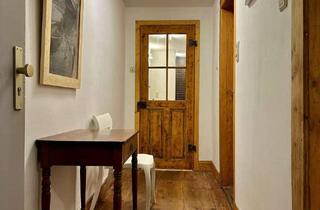 Wohnung mieten in 78462 Konstanz, Charmante möblierte 2-Zimmer-Wohnung in historischem Gebäude – Konstanz Niederburg