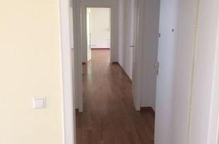 Wohnung mieten in 76534 Lichtental, Modernisierte schöne 3-Zimmer-Erdgeschosswohnung mit Terrasse in Baden-Baden Oberbeuern