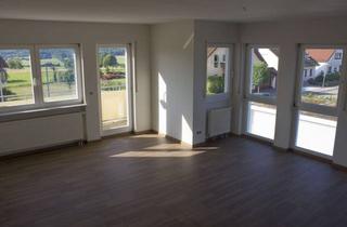 Wohnung mieten in Hinter Der Kirche 76, 76307 Karlsbad, Helle 2,5-Zimmer-Wohnung mit Balkon und Garage in Karlsbad - Spielberg