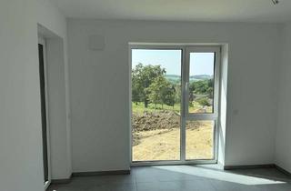 Wohnung mieten in Büscherhof 13a, 51545 Waldbröl, **Lichtdurchflutete Souterrain-Wohnung mit Wohlfühl-Terrasse!**