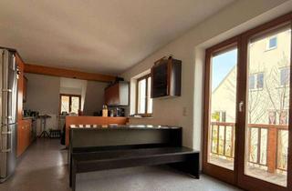 Wohnung mieten in 91639 Wolframs-Eschenbach, Helle 3-Zimmer Wohnung mit Balkon in Wolframs-Eschenbach