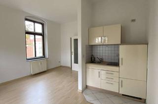 Wohnung mieten in Moritzstraße 19, 08056 Zwickau, 1 Raumwohnung mit kleiner Einbauküche und Balkon