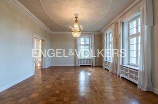 Villa kaufen in 73728 Esslingen, Stadtvilla Bechtle - prachtvolle Repräsentationsräume aus dem Jahr 1925!