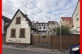 Haus kaufen in 76761 Rülzheim, Zwei Häuser in ruhiger zentraler Lage!