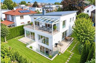 Villa kaufen in 86156 Kriegshaber, Exklusive Stadtvilla mit zwei Wohneinheiten und luxuriösem Wellnessbereich