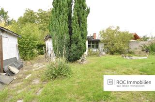 Haus kaufen in 12109 Mariendorf, Handwerkerobjekt auf großem Grundstück in Kleingartenanlage! Berlin-Mariendorf