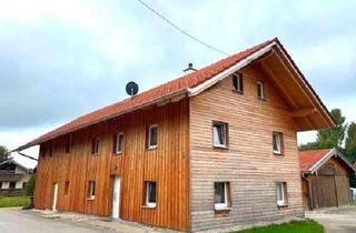 Mehrfamilienhaus kaufen in 83417 Kirchanschöring, Attraktives Mehrfamilienhaus mit 3 Wohneinheiten in Kirchanschöring