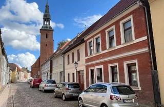 Haus kaufen in 16909 Wittstock, Historisches Haus für Handwerker innerhalb der alten Stadtmauer