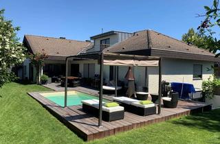 Einfamilienhaus kaufen in 50259 Pulheim, Traum Einfamilienhaus mit Pool und Büro/Einliegerwohnung