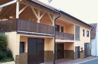 Haus kaufen in Bischof Pflaum Straße 26, 97483 Eltmann, Wohnhaus mit Garten Doppelgarage und einer Großer Garage, 3 Balkone ein großer Überdacht