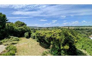 Einfamilienhaus kaufen in 71686 Remseck, Solides, ebenerdiges Einfamilienhaus in schöner Aussichtslage
