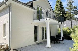 Haus mieten in Saseler Mühlenweg, 22395 Sasel, Modernes, helles Niedrigenergiehaus (Baujahr 2013), 124 m² mit Balkon, Terrasse, Carport und Sauna..