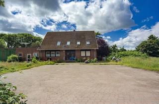 Anlageobjekt in 23627 Groß Grönau, Renditepotenzial: gut vermietetes Mehrfamilienhaus mit möglichem Baugrundstück