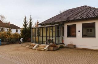 Büro zu mieten in 93359 Wildenberg, Praktisches Büro- und Praxisgebäude mit großzügigen Parkplätzen in Wildenberg