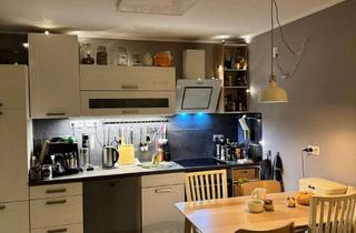 Immobilie mieten in Industriestraße 170, 50996 Rodenkirchen, Attraktives WG-Zimmer in Köln. In gepflegter 3er- Mädels-WG