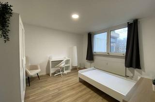 Immobilie mieten in Alfred-Neumann-Anger, 81737 München, frisch renovierte 4er-WG in Neuperlach nähe U-Bahn