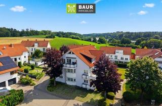 Wohnung kaufen in 88284 Wolpertswende, Kapitalanlage mit Weitblick – gepflegte Dachgeschosswohnung mit Balkon in Mochenwangen