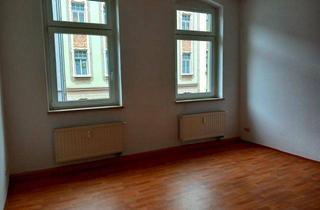 Wohnung mieten in Karl-Liebknecht-Str. 48, 08606 Oelsnitz, Helle, familienfreundliche 4-Raum-Wohnung im 1. Obergeschoss