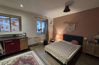 Wohnung mieten in Sophie-Charlotten-Straße 105d, 14059 Charlottenburg, Helle, moderne 2-Zimmer-Wohnung mit Küche im 2. OG in Berlin-Charlottenburg