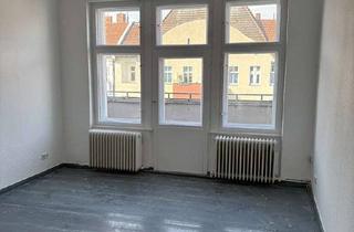 Wohnung mieten in Hermannstraße 198, 12049 Neukölln, Traumhafte 2,5 Zimmer Altbauwohnung mit Balkon- super Zentral!