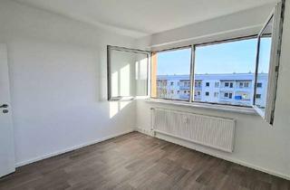 Wohnung mieten in Am Sportpark 14, 08371 Glauchau, Neu sanierte 5-Raum- Wohnung mit Einbauküche, bezugsfertig ab 01.03.2026!