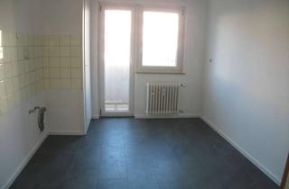 Wohnung mieten in Habermehlstraße 76, 75172 Weststadt, Frisch renovierte 2-Zimmerwohnung mit Tageslichtbad und kleinem Balkon Nähe Messplatz