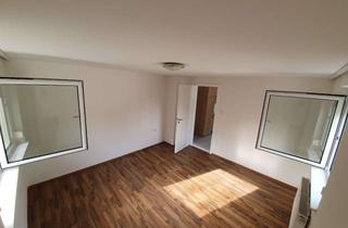 Wohnung mieten in Karpatenstraße 45, 71069 Sindelfingen, 2.5 Zimmer Wohnung mit Tageslichtbad, neuer Einbauküche und großem Garten