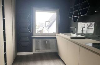 Wohnung mieten in Vössingweg 11, 33106 Paderborn, Luxuriöse 3,5-Zimmer-Wohnung mit Balkon in Paderborn