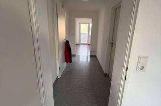 Wohnung mieten in 65795 Hattersheim, Gepflegte 2-Zimmer Wohnung im 1. OG in Hattersheim am Main