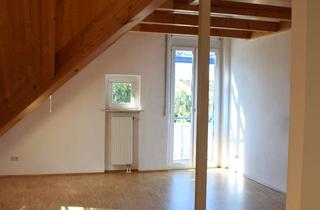 Wohnung mieten in 84048 Mainburg, 2-Zimmer Dachgeschosswohnung mit Sichtdachstuhl, Aufzug, Küche & Balkon im Zentrum von Mainburg!