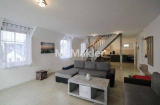 Wohnung kaufen in 18556 Wiek, Charmante Maisonettewohnung mit Hafenblick in Wiek auf Rügen - ideal für Eigennutzer & Vermieter