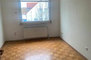Wohnung kaufen in 44803 Bochum, Bochum - Zentral gelegene renovierte Eigentumswohnung. Provisionsfrei